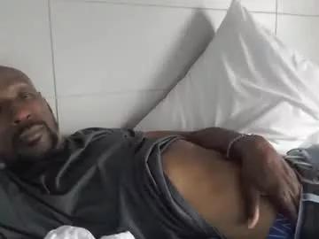 leeguy_hugedick from Chaturbate