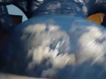 leslycarsson from Chaturbate