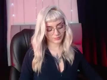 lessboobs_gh from Chaturbate