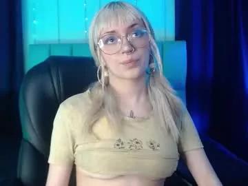 lessboobs_gh from Chaturbate