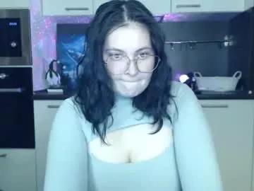 lesssi_ from Chaturbate