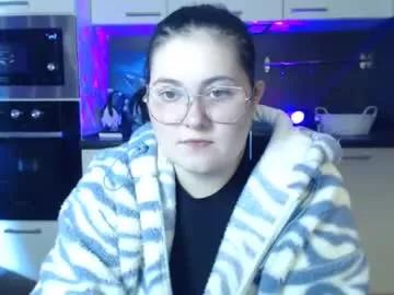 lesssi_ from Chaturbate