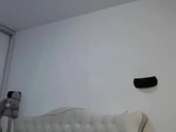 Lexxyselena from Chaturbate