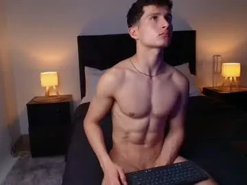 Freechat liam_your_boy on Chaturbate
