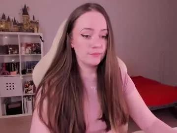 Lil_happiness from Chaturbate
