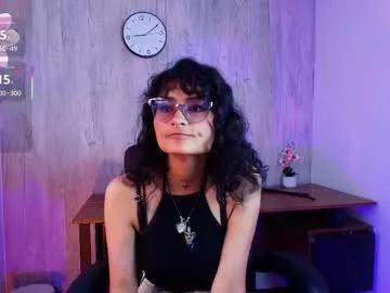 Lili_clan from Chaturbate