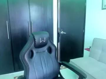 lili_jade222 from Chaturbate