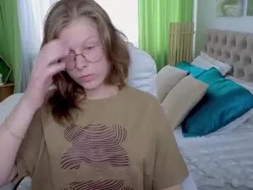 lilly_belly from Chaturbate