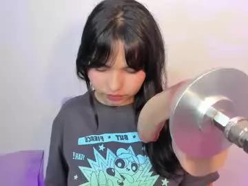 lilly_kinky from Chaturbate