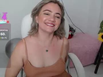 lilly_milf from Chaturbate