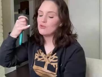 lillyadams222 from Chaturbate