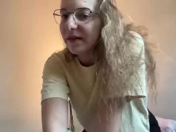 lillybambus from Chaturbate