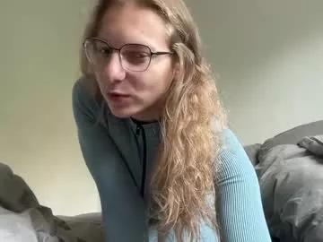 lillybambus from Chaturbate
