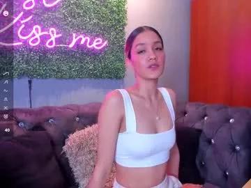 lillymaxwell from Chaturbate