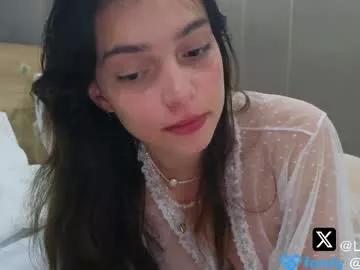 lilyewing_ from Chaturbate