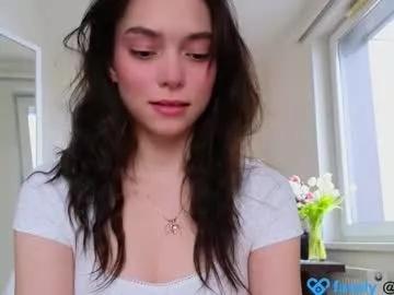 lilyewing_ from Chaturbate