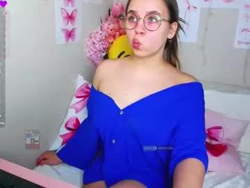 lilysweet13 from Chaturbate