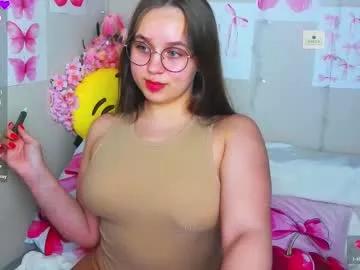 lilysweet13 from Chaturbate