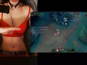 lilythrone from Chaturbate