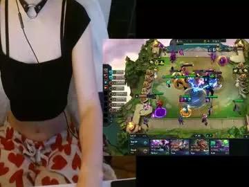 lilythrone from Chaturbate