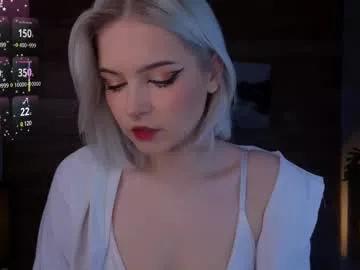 lilywings from Chaturbate