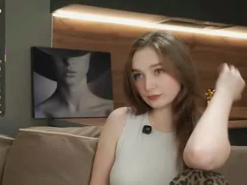 linalure on Chaturbate