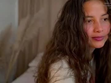 lirio05 from Chaturbate