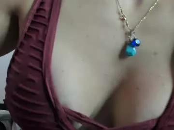 liss_glow from Chaturbate