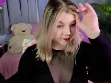 lissamio from Chaturbate