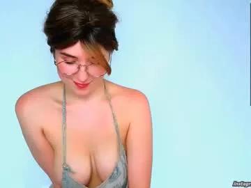 litlle_flowers from Chaturbate
