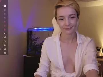 litllle_alis_a from Chaturbate