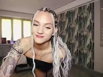 little_birdy from Chaturbate