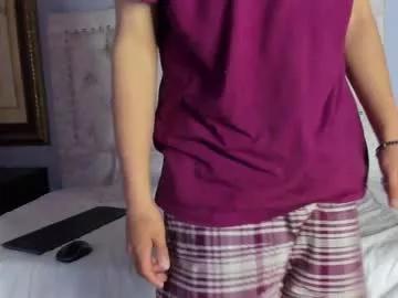 littleguuyx18 from Chaturbate