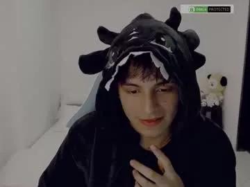 littlezhalem from Chaturbate