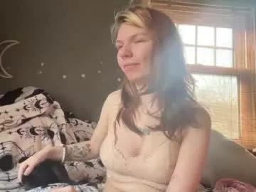 lizzyylovesick from Chaturbate