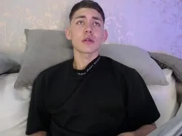 Freechat loganfoster_ on Chaturbate