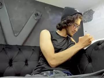 loggan_donnelly from Chaturbate