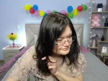 lolahikls from Chaturbate