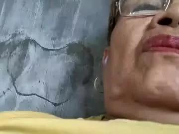 lolamommie from Chaturbate