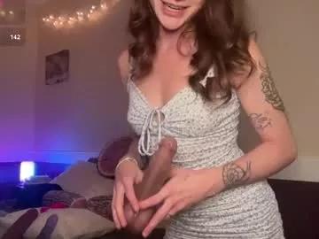 lolariv from Chaturbate