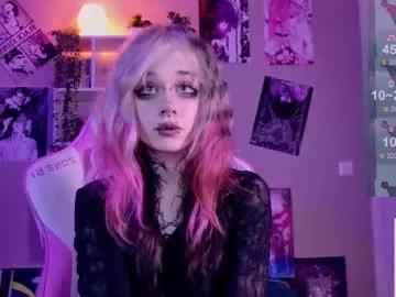 lollyshy__ from Chaturbate