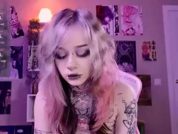 lollyshy__ from Chaturbate