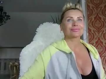 lollyta2023 from Chaturbate