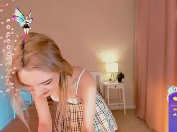 Freechat lorrew on Chaturbate