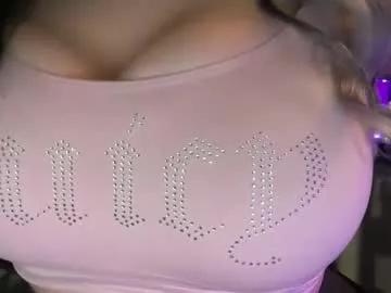 Lottiepoppie from Chaturbate
