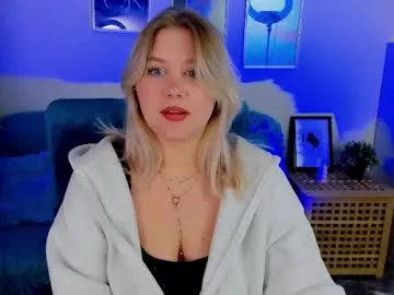 Freechat louisemous on Chaturbate