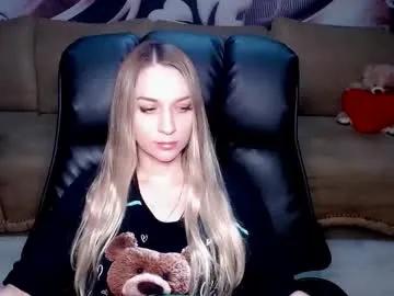 Lovellymalina from Chaturbate