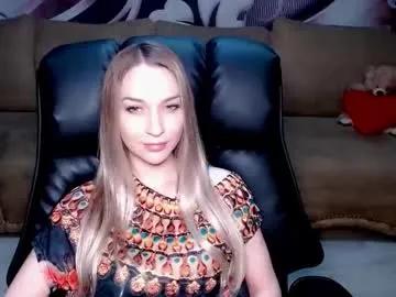 Lovellymalina from Chaturbate