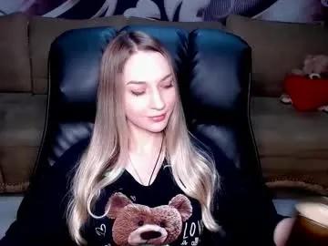 Lovellymalina from Chaturbate