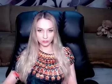Lovellymalina from Chaturbate